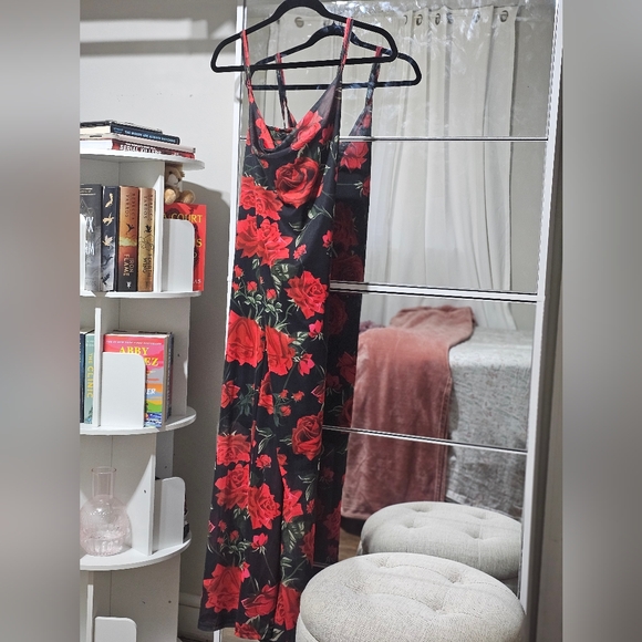 Floral Black and Red Maxi Dress - Picture 1 of 3